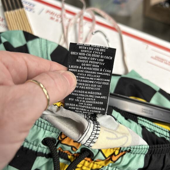 NEFF Mens Shorts Large Rubber Duck Sunglasses Checker Swim Trunks Board Shorts - Picture 10 of 11